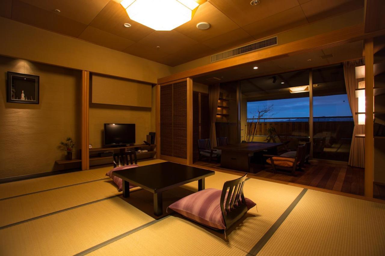 รูริโกะ Hotel คากะ ภายนอก รูปภาพ